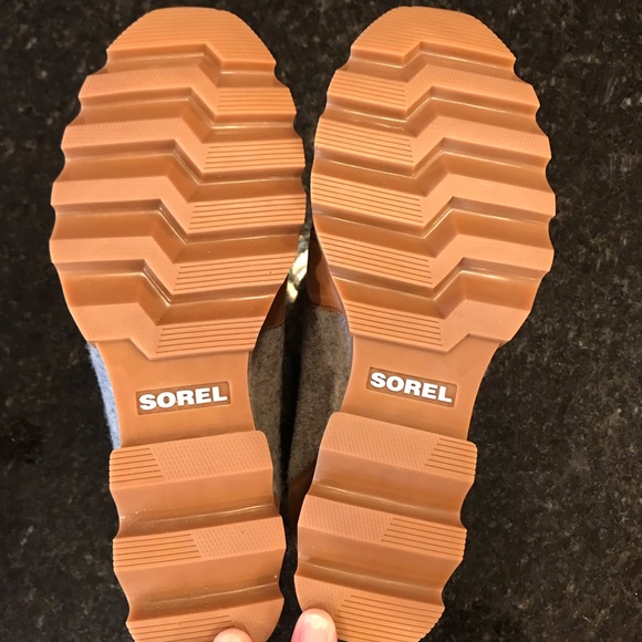 New Sorel Joan of Arctic Wedge III Lexie Bootie, Ankle Boots, Tan Lace Booties - Picture 8 of 16